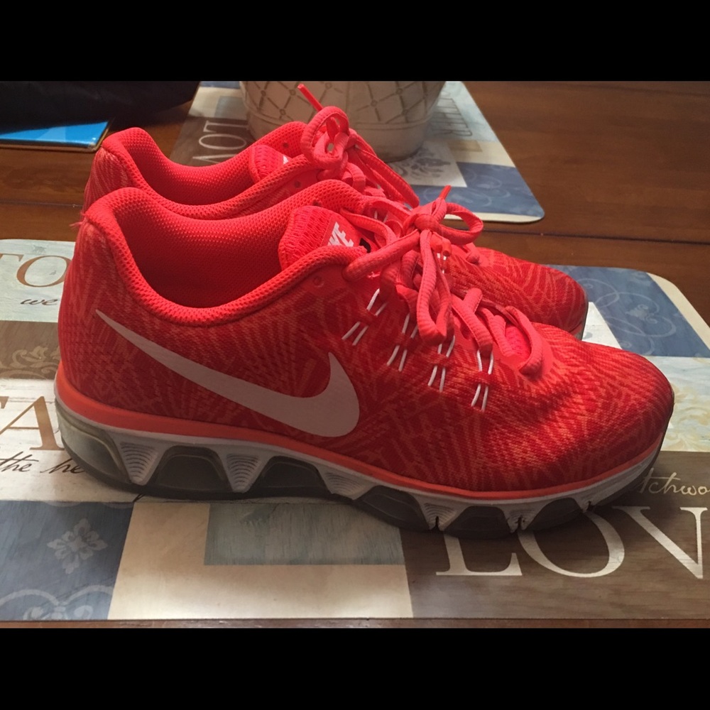Women’s Nike Air Max Tailwind 8